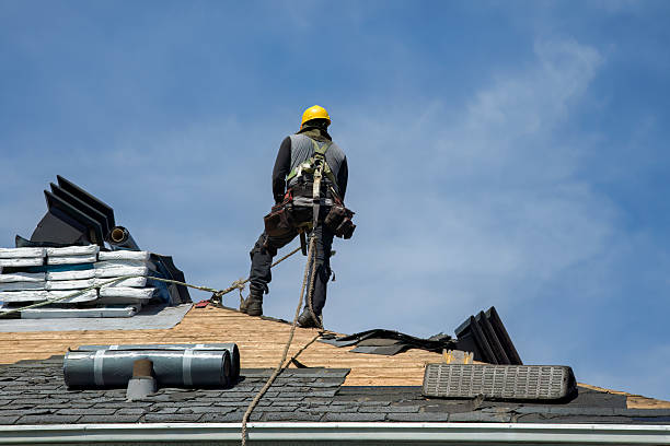 Professional Roofing technician working in Mead, OK